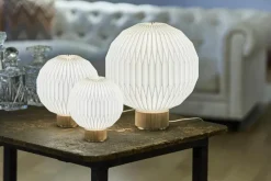 Le Klint Spots<375 Bordlampe fra