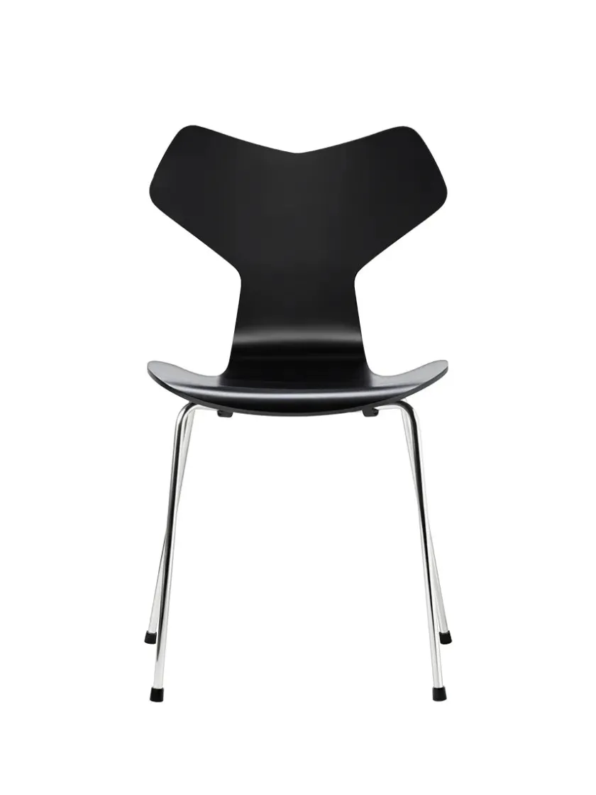 Fritz Hansen Spisebordsstole<3130 Grand Prix stol lakeret af Arne Jacobsen
