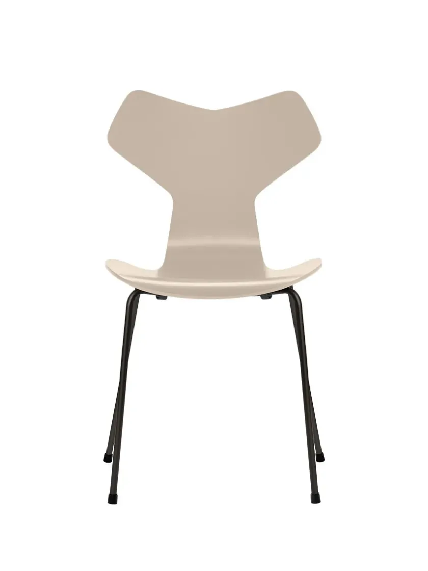 Fritz Hansen Spisebordsstole<3130 Grand Prix stol lakeret af Arne Jacobsen