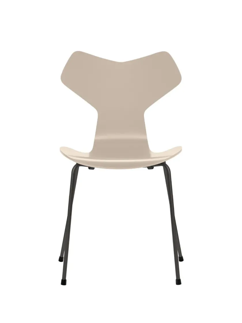 Fritz Hansen Spisebordsstole<3130 Grand Prix stol lakeret af Arne Jacobsen