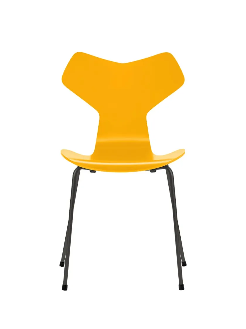 Fritz Hansen Spisebordsstole<3130 Grand Prix stol lakeret af Arne Jacobsen