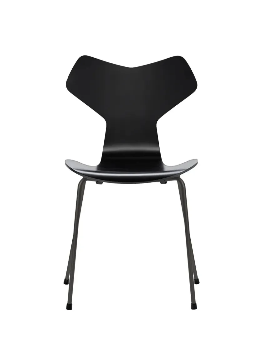 Fritz Hansen Spisebordsstole<3130 Grand Prix stol lakeret af Arne Jacobsen