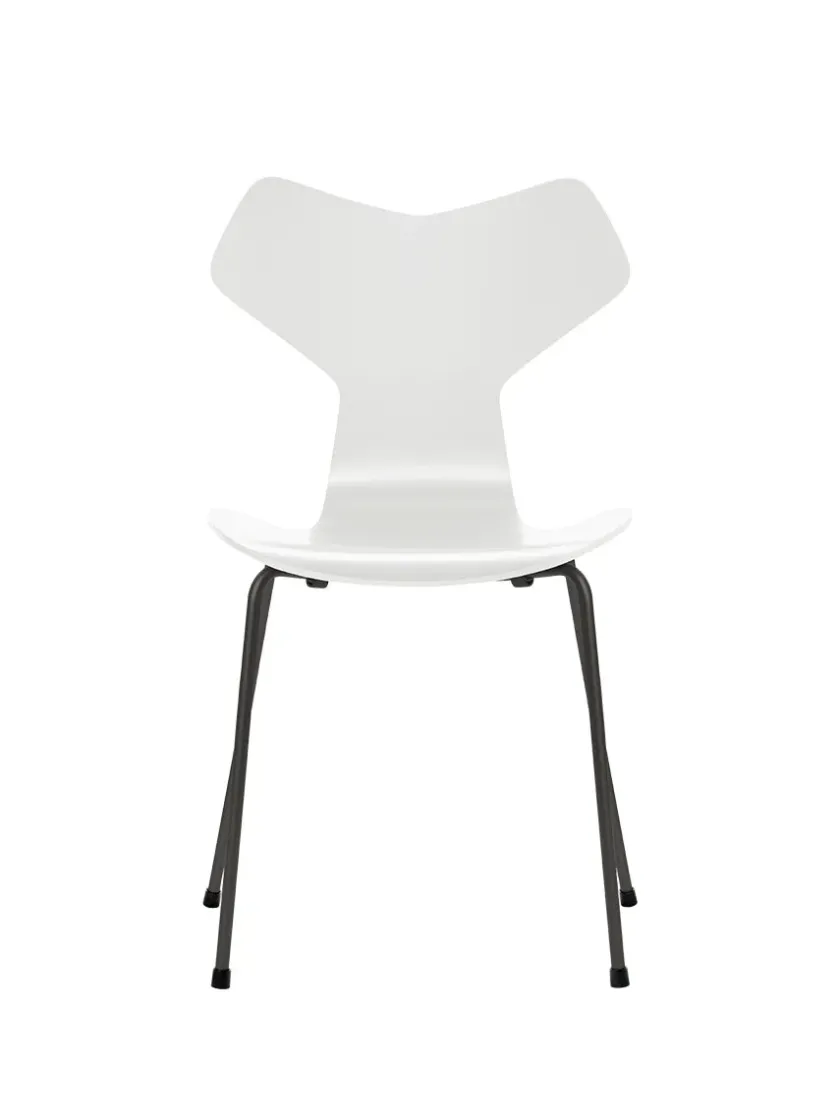 Fritz Hansen Spisebordsstole<3130 Grand Prix stol lakeret af Arne Jacobsen