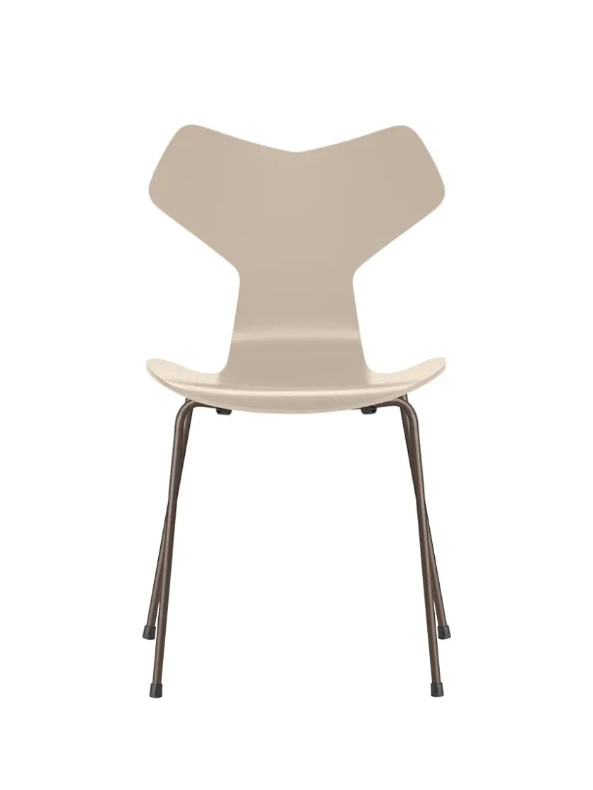 Fritz Hansen Spisebordsstole<3130 Grand Prix stol lakeret af Arne Jacobsen