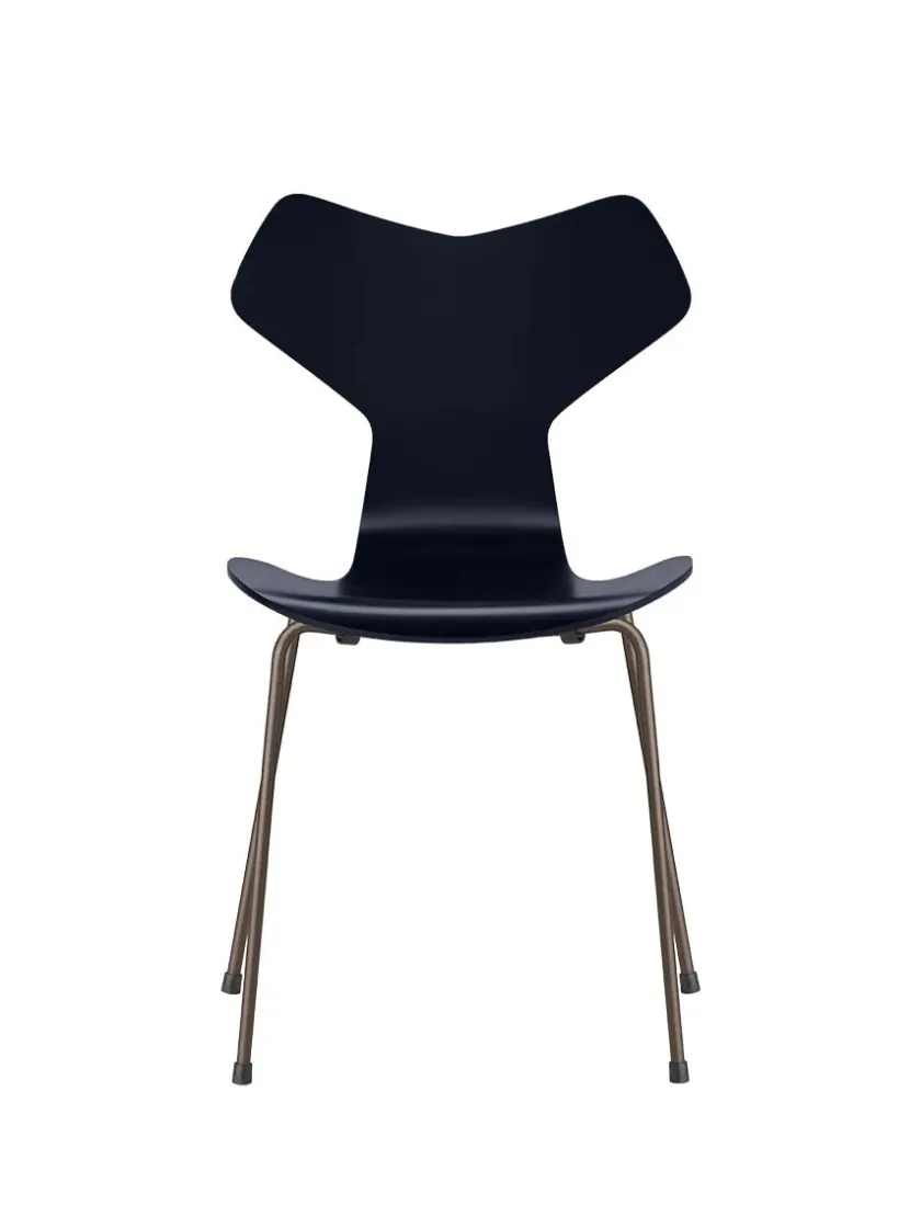Fritz Hansen Spisebordsstole<3130 Grand Prix stol lakeret af Arne Jacobsen