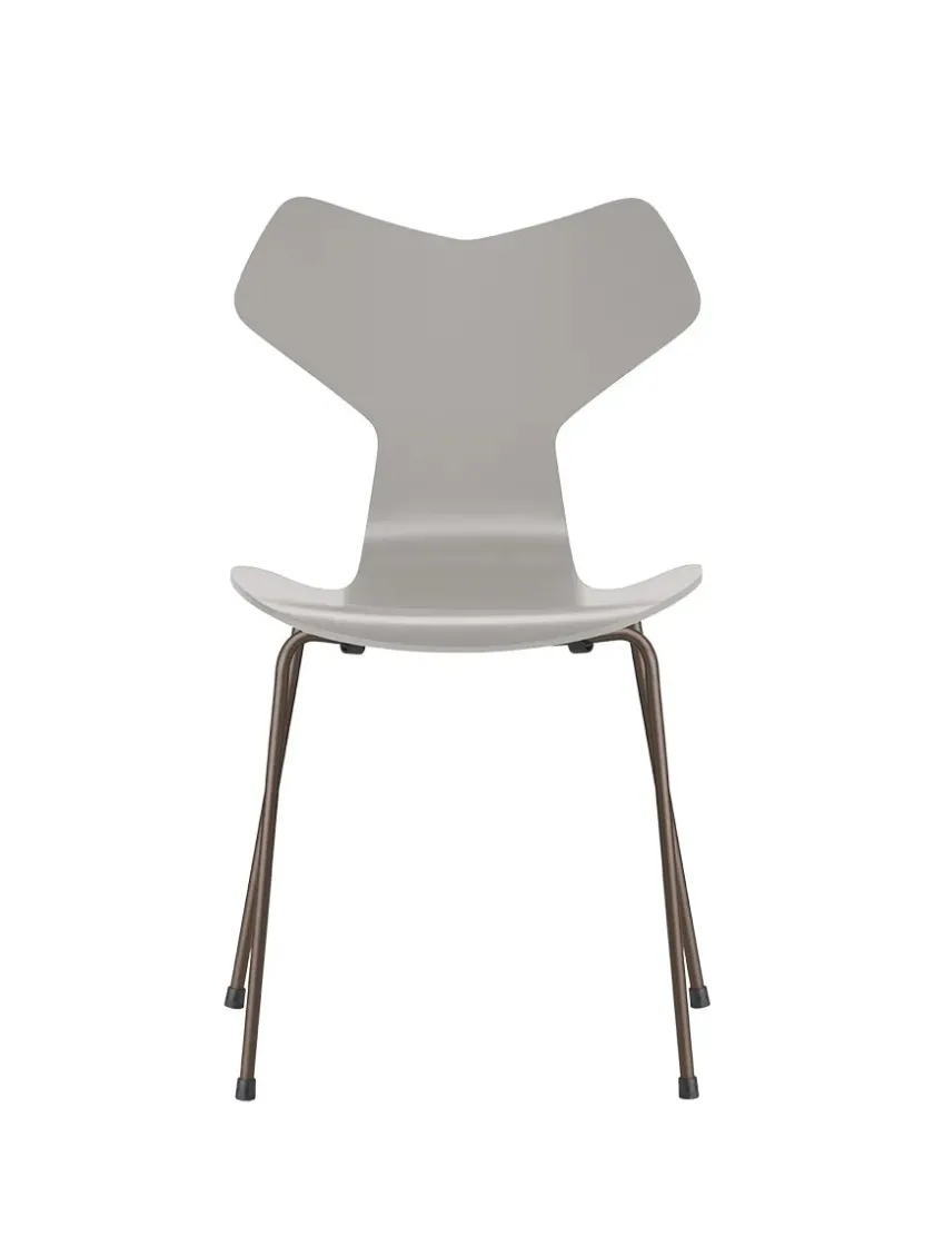 Fritz Hansen Spisebordsstole<3130 Grand Prix stol lakeret af Arne Jacobsen