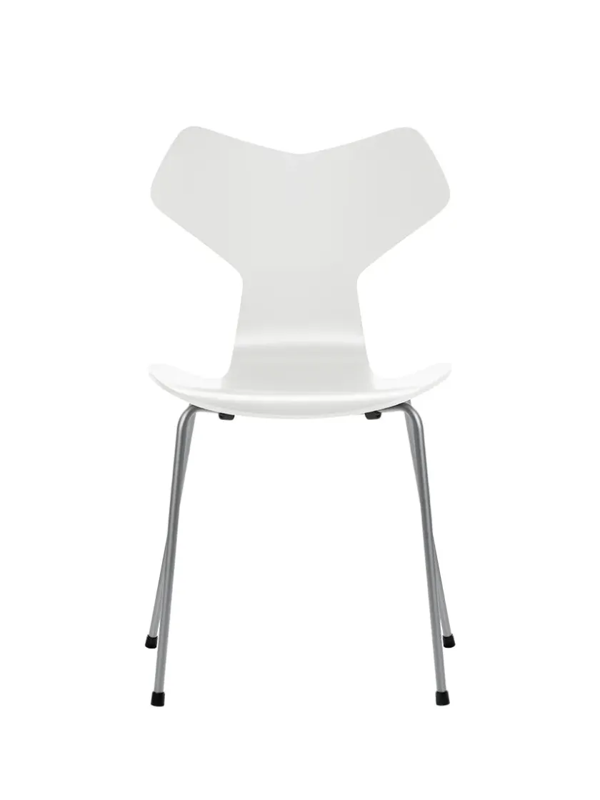 Fritz Hansen Spisebordsstole<3130 Grand Prix stol lakeret af Arne Jacobsen