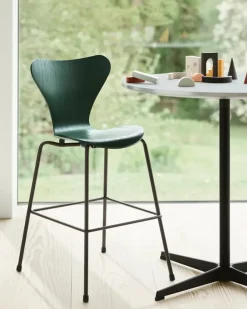 Børn Fritz Hansen Børnestole<3177 Junior Højstol, farvet ask af Arne Jacobsen