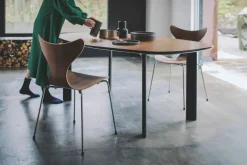 Fritz Hansen Spisebordsstole<3108 Liljen stol i valnød af Arne Jacobsen