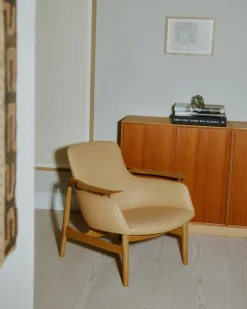 House of Finn Juhl Lænestole<53 Lænestol, valnød af Finn Juhl