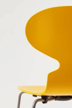 Fritz Hansen Spisebordsstole<3101 Myren Stol lakeret af Arne Jacobsen