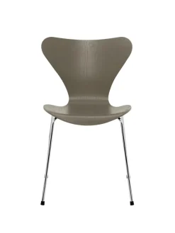 Fritz Hansen Spisebordsstole<3107 Serie 7 stol i farvet ask af Arne Jacobsen