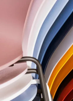 Fritz Hansen Spisebordsstole<3107 Serie 7 stol i farvet ask af Arne Jacobsen