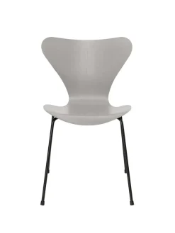 Fritz Hansen Spisebordsstole<3107 Serie 7 stol i farvet ask af Arne Jacobsen