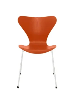 Fritz Hansen Spisebordsstole<3107 Serie 7 stol i farvet ask af Arne Jacobsen
