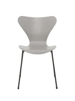 Fritz Hansen Spisebordsstole<3107 Serie 7 stol i farvet ask af Arne Jacobsen