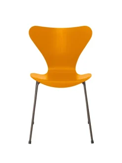 Fritz Hansen Spisebordsstole<3107 Serie 7 stol i farvet ask af Arne Jacobsen