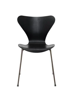 Fritz Hansen Spisebordsstole<3107 Serie 7 stol i farvet ask af Arne Jacobsen