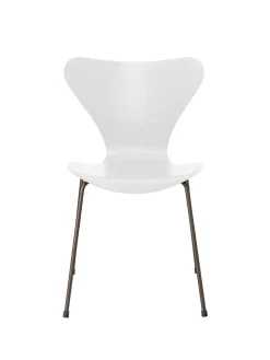 Fritz Hansen Spisebordsstole<3107 Serie 7 stol i farvet ask af Arne Jacobsen