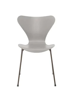 Fritz Hansen Spisebordsstole<3107 Serie 7 stol i farvet ask af Arne Jacobsen