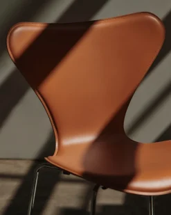 Fritz Hansen Spisebordsstole<3107 Serie 7 stol, Tailored af Arne Jacobsen