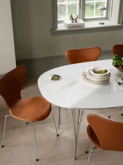 Fritz Hansen Spisebordsstole<3107 Serie 7 stol, Tailored af Arne Jacobsen