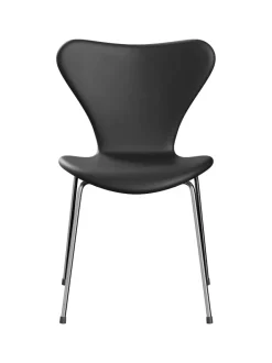 Fritz Hansen Spisebordsstole<3107 stol, fuldpolstret Essential læder sort/sort stel af Arne Jacobsen