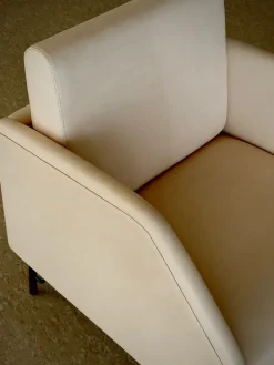 House of Finn Juhl Lænestole<77 Stol, valnød af Finn Juhl