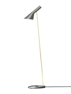Louis Poulsen Gulvlamper|Spots<AJ Floor Lamp, black/brass af Arne Jacobsen