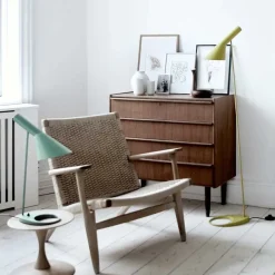 Louis Poulsen Gulvlamper|Spots<AJ Gulvlampe fra