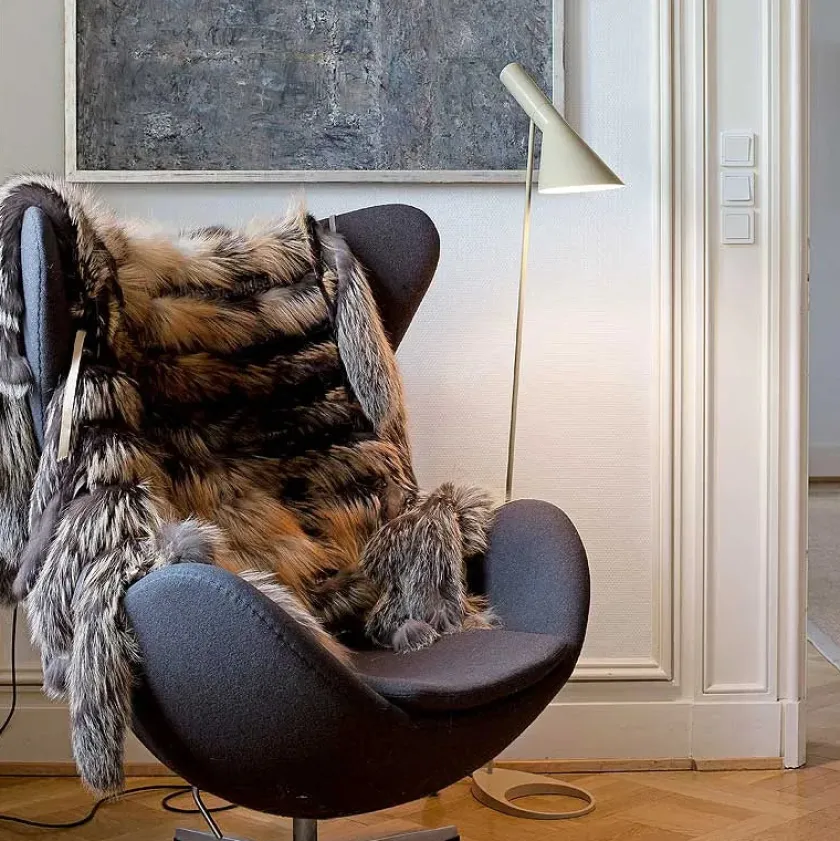 Louis Poulsen Gulvlamper|Spots<AJ Gulvlampe fra