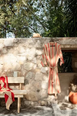 Ferm Living Badeværelsestekstiler<Alee Bath Towel, light camel/red fra