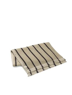 Ferm Living Badeværelsestekstiler<Alee Beach Towel, sand/black fra