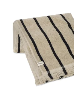 Ferm Living Badeværelsestekstiler<Alee Beach Towel, sand/black fra