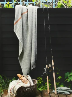 Silkeborg Uldspinderi Puder Og Plaider<Alrø Plaid, grey shades fra