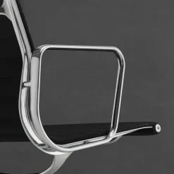 Vitra Kontorstole<Aluminium Chair EA 117 Kontorstol, sort læder fra