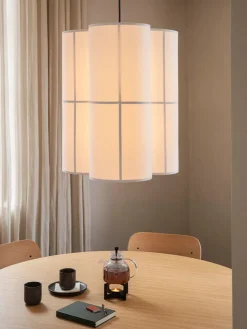 Audo Copenhagen Spiseborde<Androgyne Dining Table Ø120 dark stained oak, sand sten fra