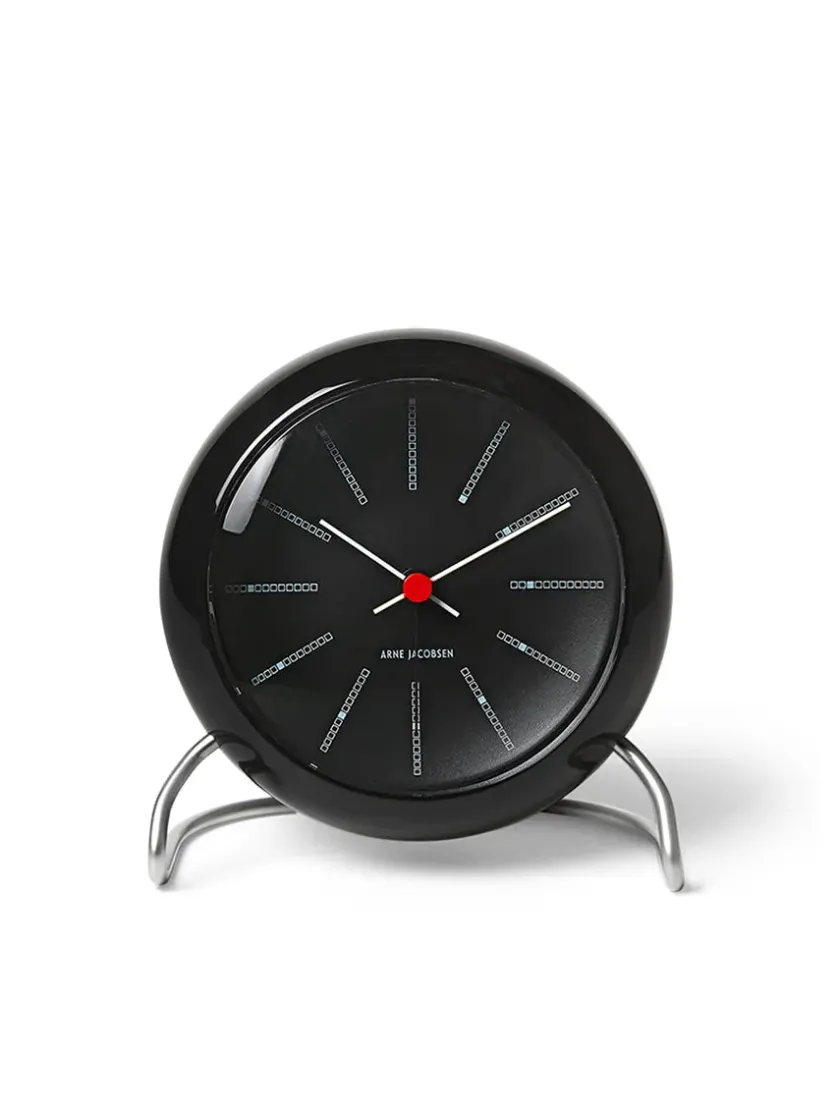 Arne Jacobsen Clocks Gaver Til Ham<Bankers Bordur, sort af Arne Jacobsen