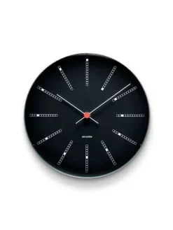 Arne Jacobsen Clocks Gaver Til Ham|Vægure<Bankers club vægur af Arne Jacobsen i sort (Ø: 29)