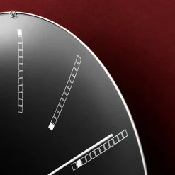 Arne Jacobsen Clocks Gaver Til Ham|Vægure<Bankers club vægur af Arne Jacobsen i sort (Ø: 29)