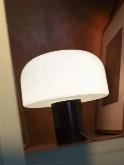 Flos Spots<Bellhop Glass Table Lamp fra