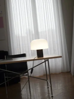 Flos Spots<Bellhop Glass Table Lamp fra