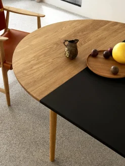 Carl Hansen & Søn Spiseborde<BM0121 Spisebord, olieret eg af Børge Mogensen