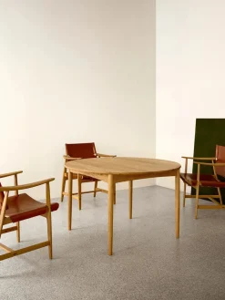 Carl Hansen & Søn Spiseborde<BM0121 Spisebord, sæbebehandlet eg af Børge Mogensen