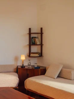 Santa & Cole Spots<Básica Mínima Bordlampe fra Santa and Cole