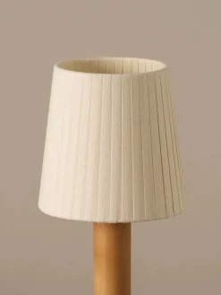 Santa & Cole Spots<Básica Mínima Bordlampe fra Santa and Cole