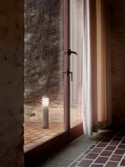 Louis Poulsen Spots|Udendørslamper<Bysted Garden Aluminium, Høj fra