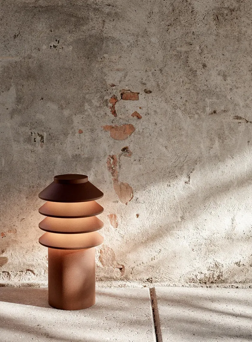 Louis Poulsen Udendørslamper|Spots<Bysted Garden Corten, Lav fra