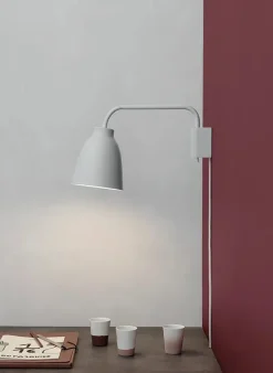 Fritz Hansen Væglamper|Spots<Caravaggio Read væglampe fra