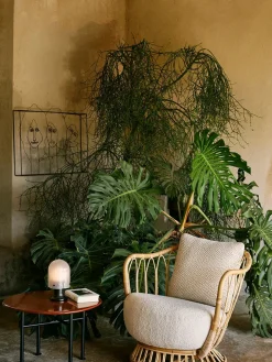 GUBI Sofaborde<Carmel Coffee Table, rock red i 60 x 60 cm fra